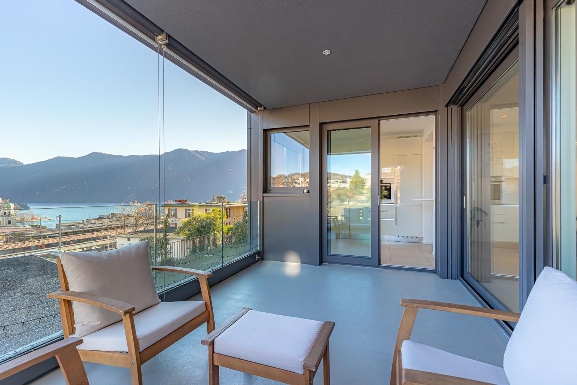 Imperial Of Lugano 3 With A Lake View Behind The Station And 10 Min From The Lake Of Lugano Ngoại thất bức ảnh