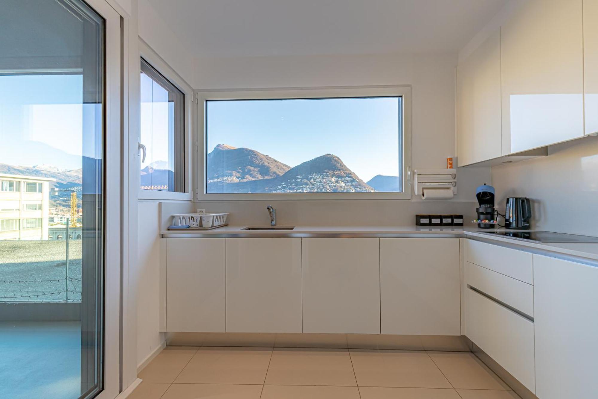 Imperial Of Lugano 3 With A Lake View Behind The Station And 10 Min From The Lake Of Lugano Ngoại thất bức ảnh